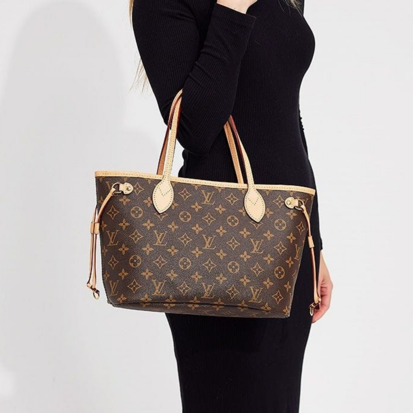 LOUIS VUITTON Tote Bag